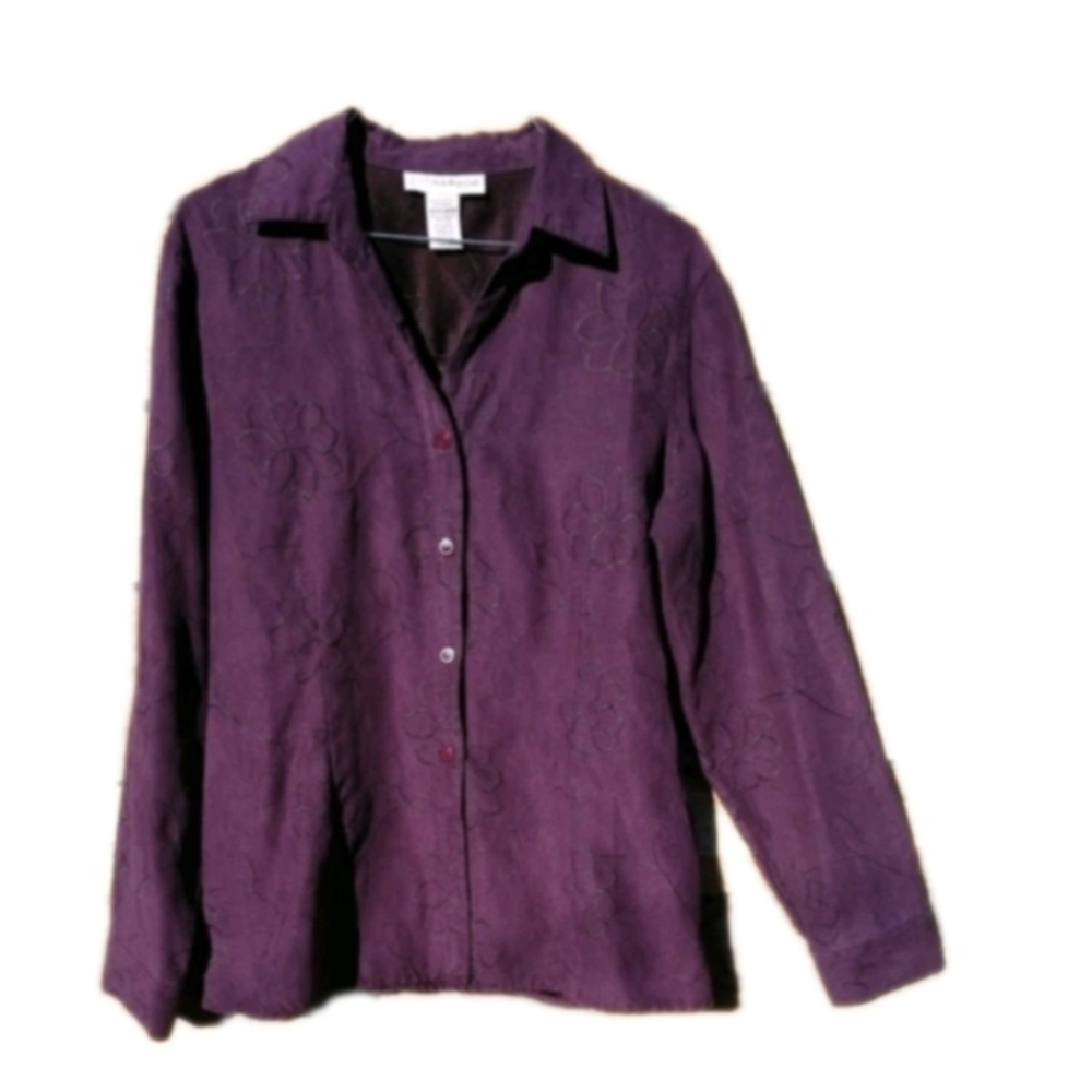 💜💜Sag Harbor Button Down Front Suede Embroidered Blouse Medium